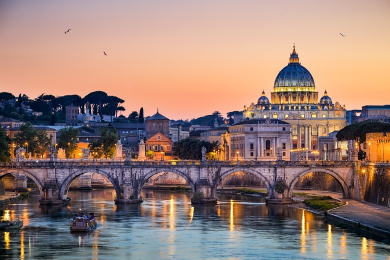 Landausflug in Rom: Skyline bei Dämmerung